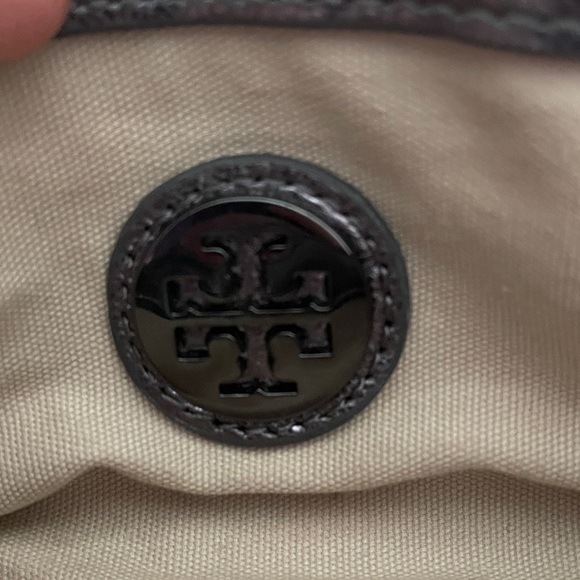 Tory Burch Gunmetal Chain on Metallic Black Crossbody Bag with Dust Bag - Picture 2 of 8